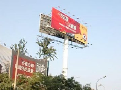 钦州户外广告怎么做才能让人一眼记住？